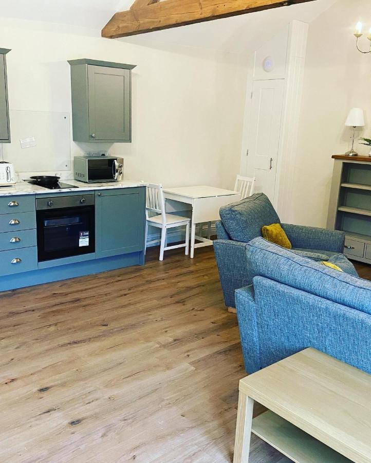 Tilly's Stable Apartment *